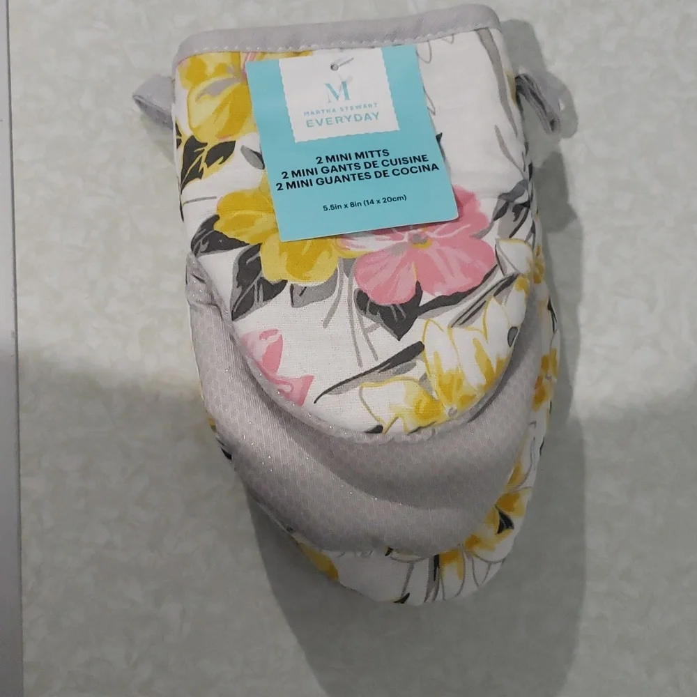 New Martha Stewart Mini‎ Mitts